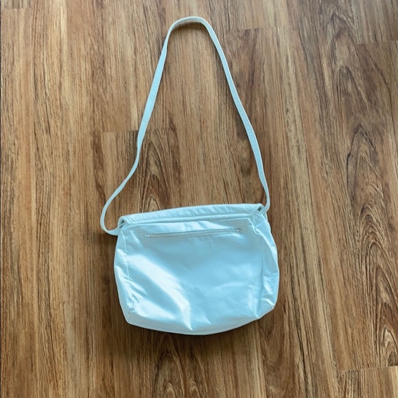 Vintage Dove white purse with 5 zip compartments - Picture 9 of 16